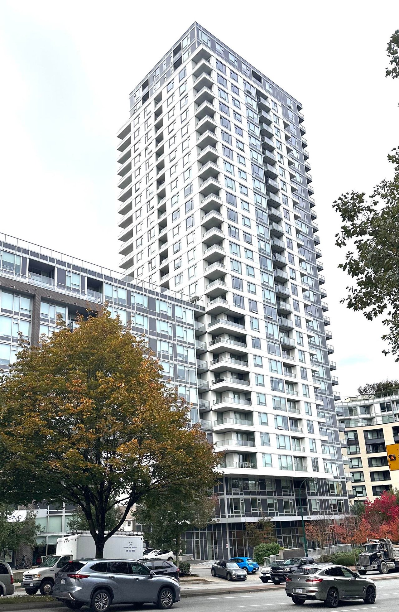 1808-5515 Boundary Rd
