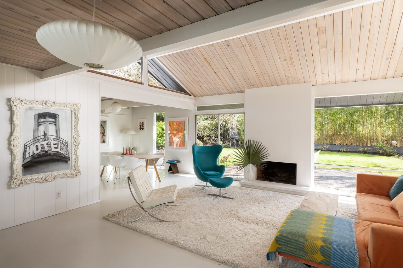 Rummer Dream House in Vista Brook