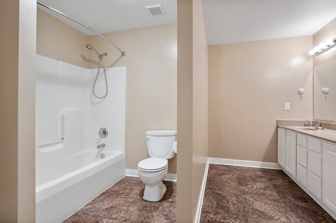 8805 Thornton Heath Drive