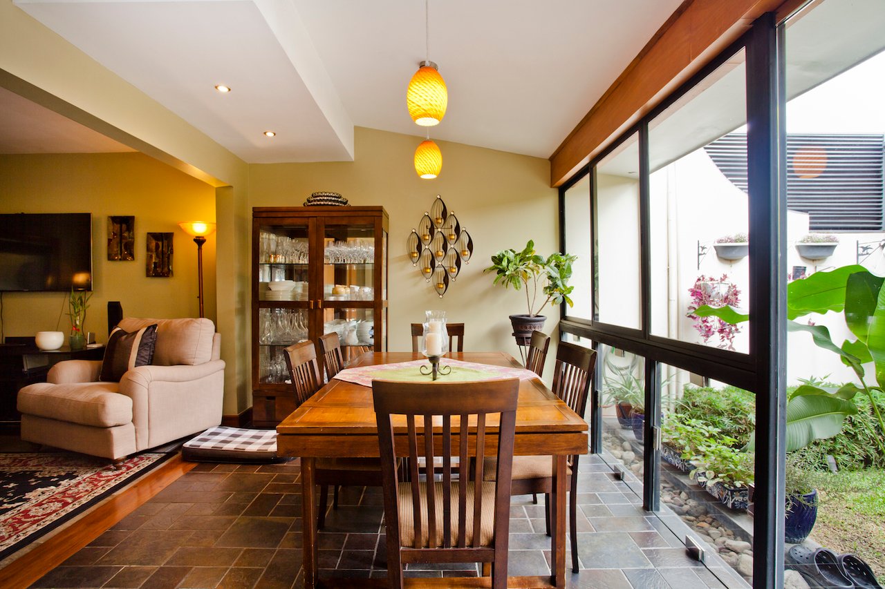 Remodeled Garden Townhome, Escazu, San Jose