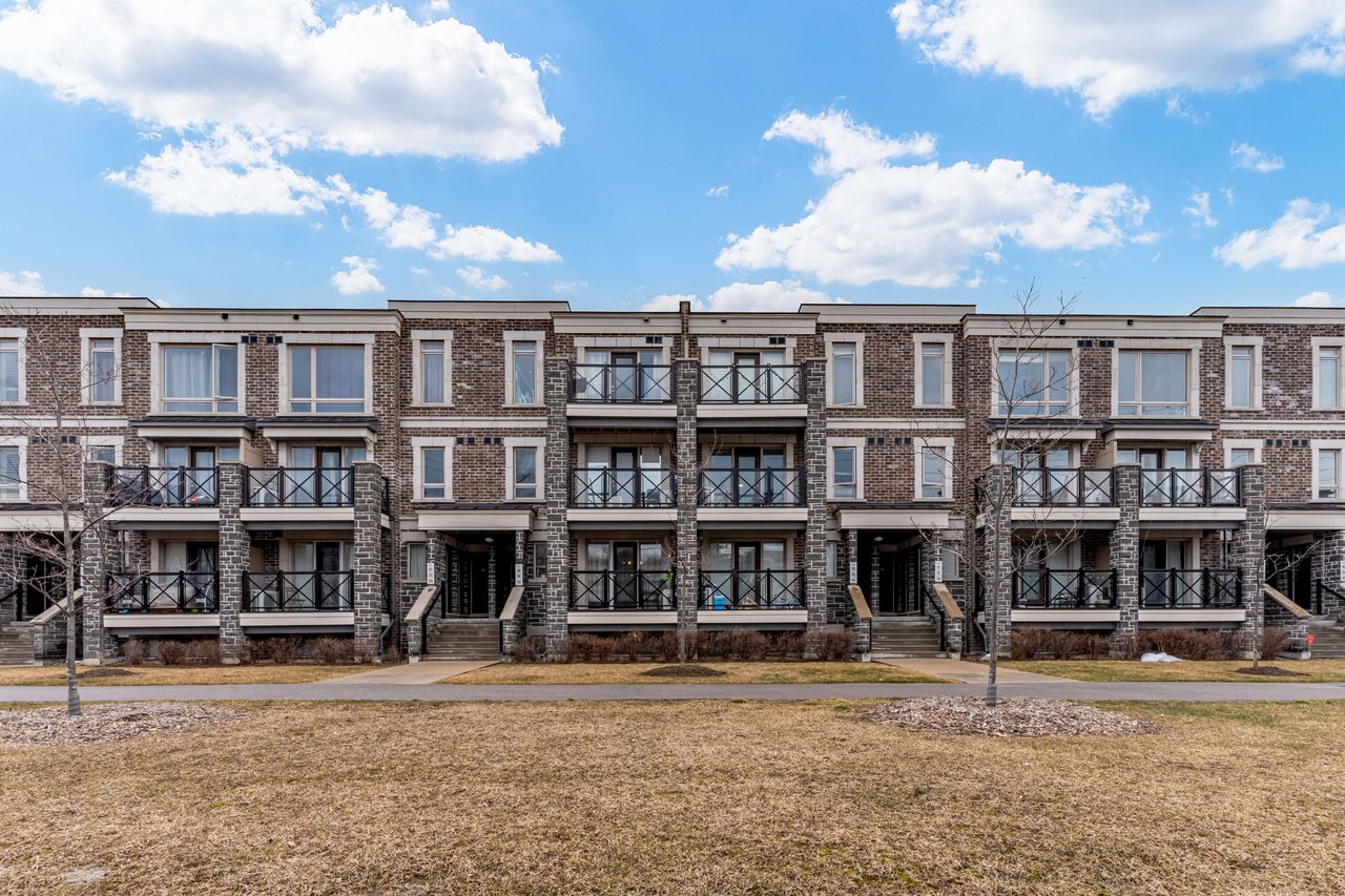 112-2 Dunsheath Way