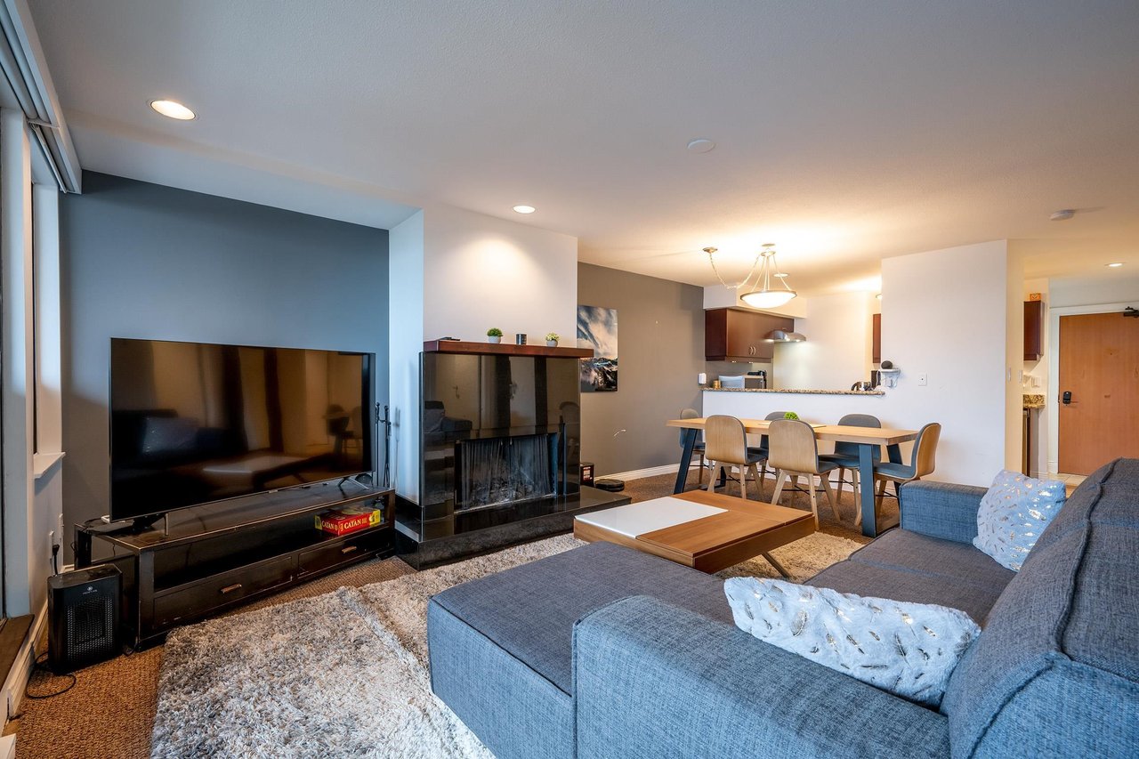 6-4211 Sunshine Pl