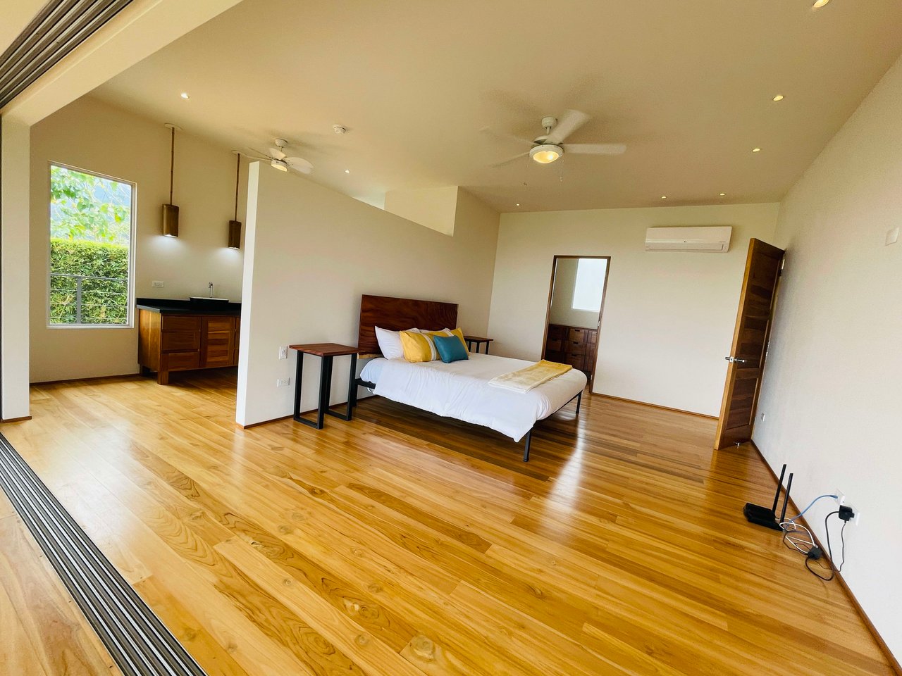 MarMistique Haven, Modern Tropical Home with Panoramic Ocean Views!