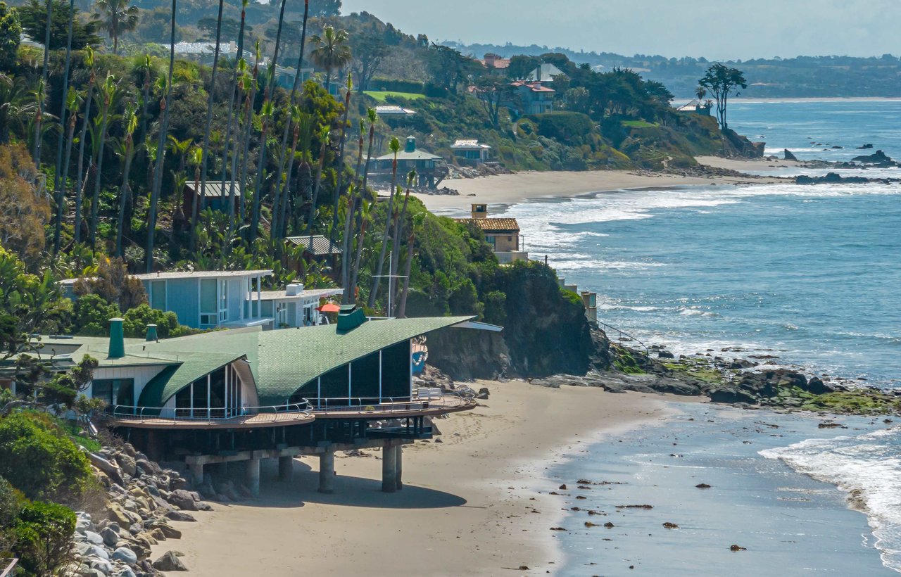 Thrive Capital Founder Purchases Iconic Wave House in Malibu