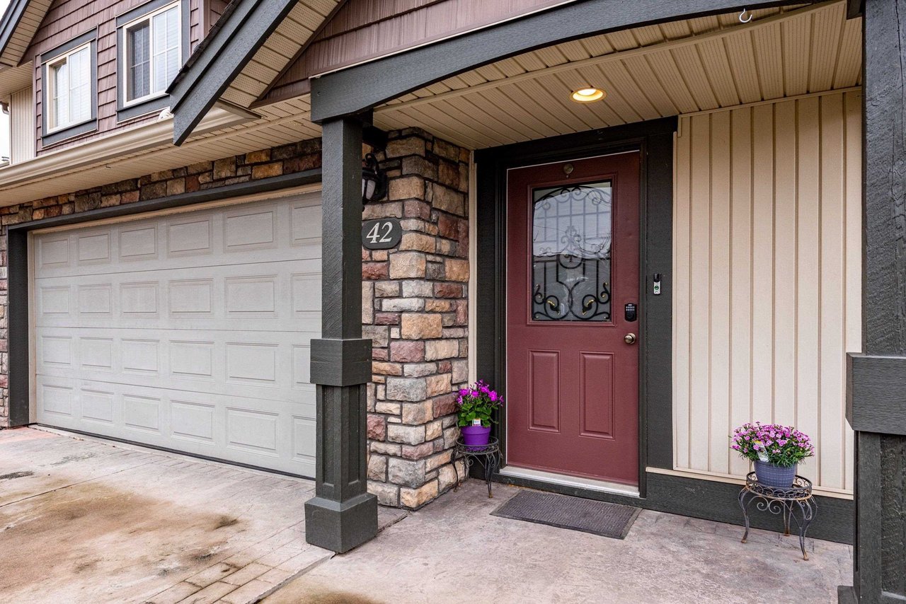 42-6450 Blackwood Ln