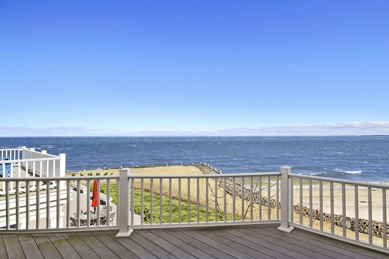 Extraordinary Peninsula Bayfront w/Dock