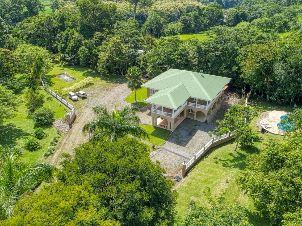 Waterfall Estate with Creek, Dominical, Puntarenas