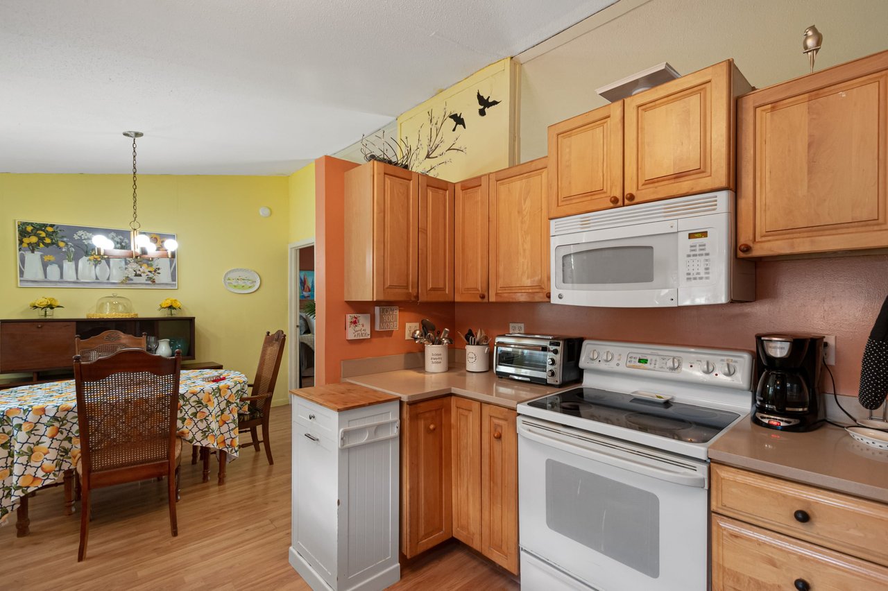 2536 MARTHA  LANE