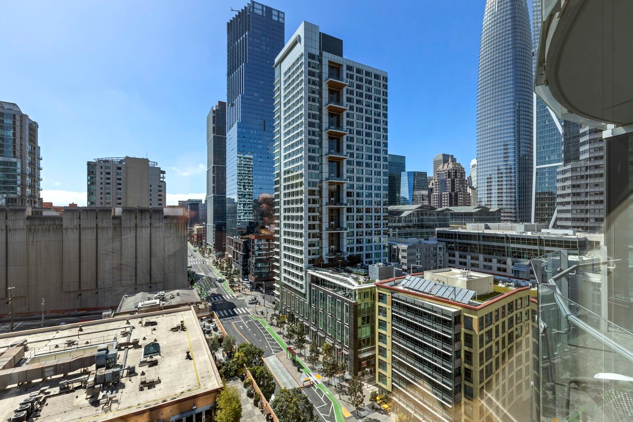 201 Folsom St #15A
