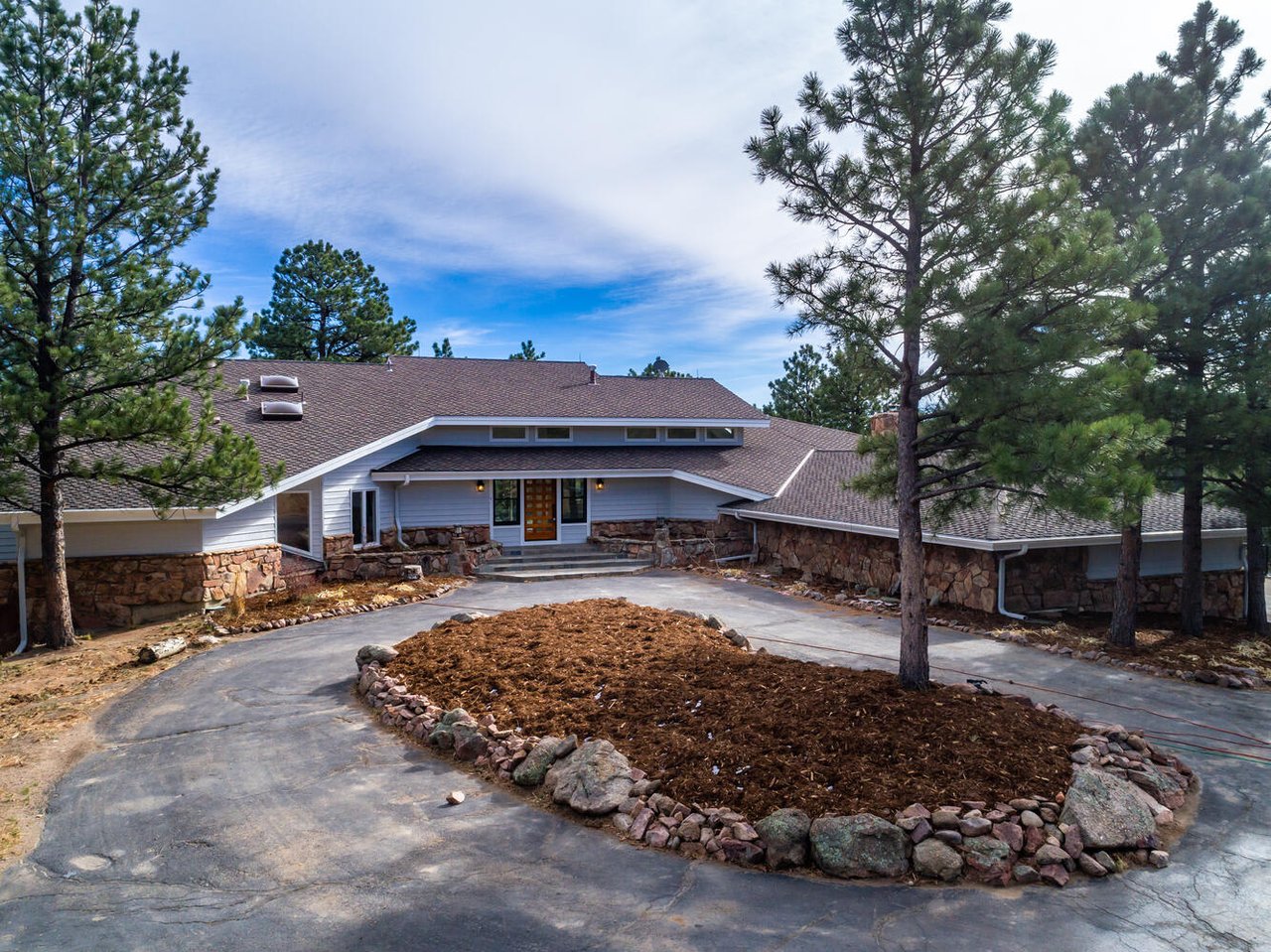 4300 Sunshine Canyon Dr