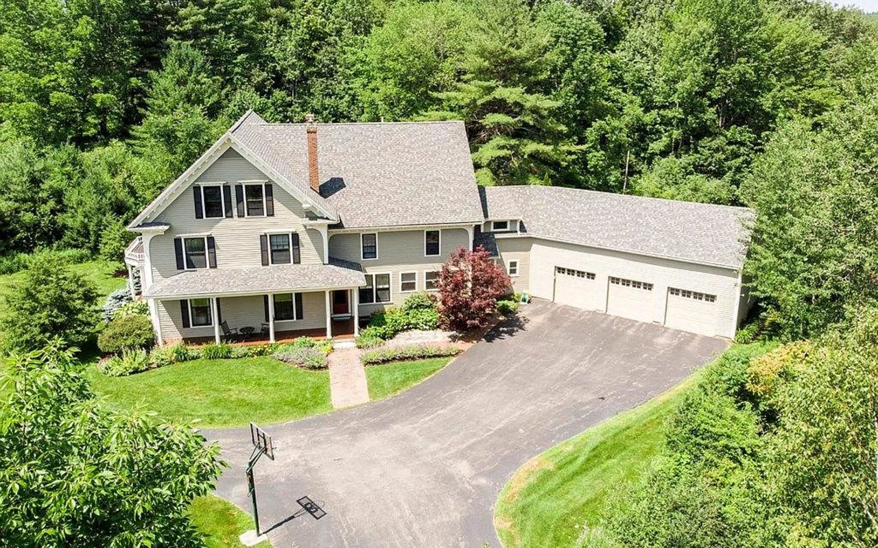 9 Fox Hall Rd