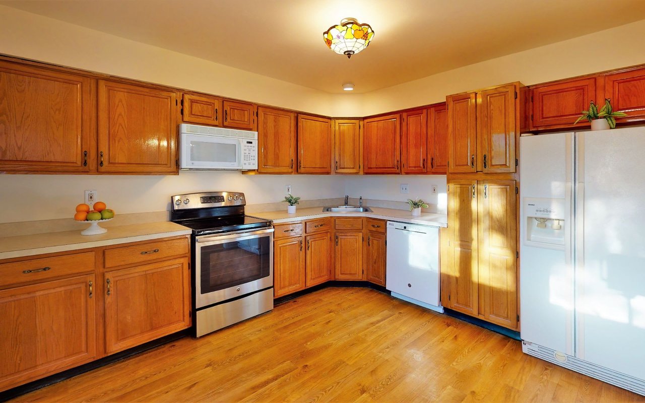 17 EXETER CT