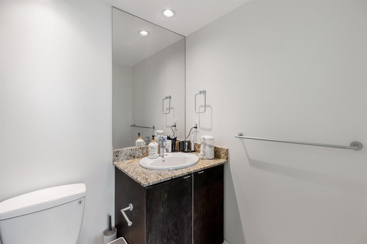 803-7535 Alderbridge Wy