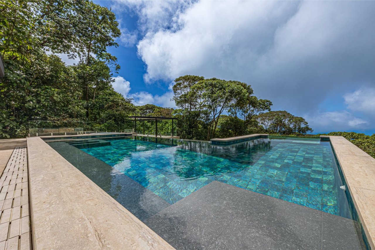 Private Waterfall Luxury Estate, Dominical, Puntarenas