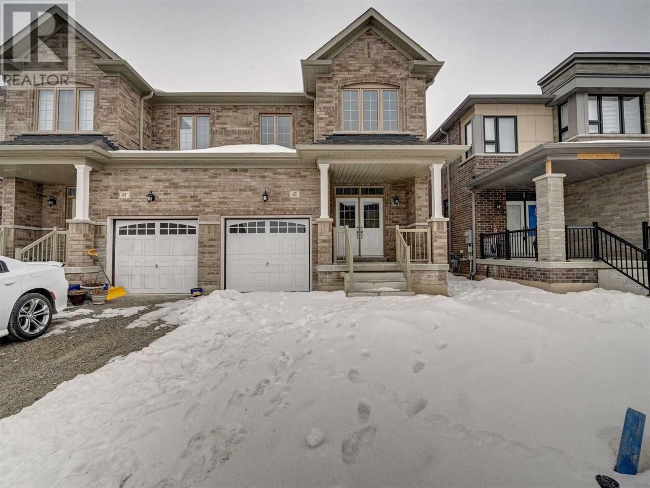 65 Ferragine Cres