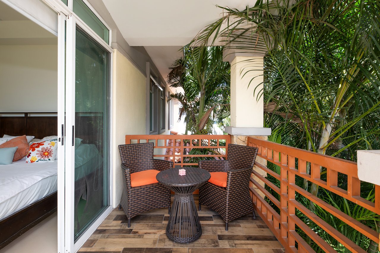 Panoramic Pool View Residence, Escazu, San Jose