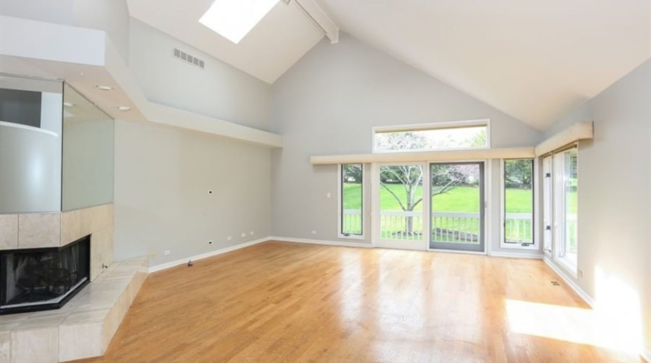 Private Exclusive: 1 Bel Aire Court in Burr Ridge