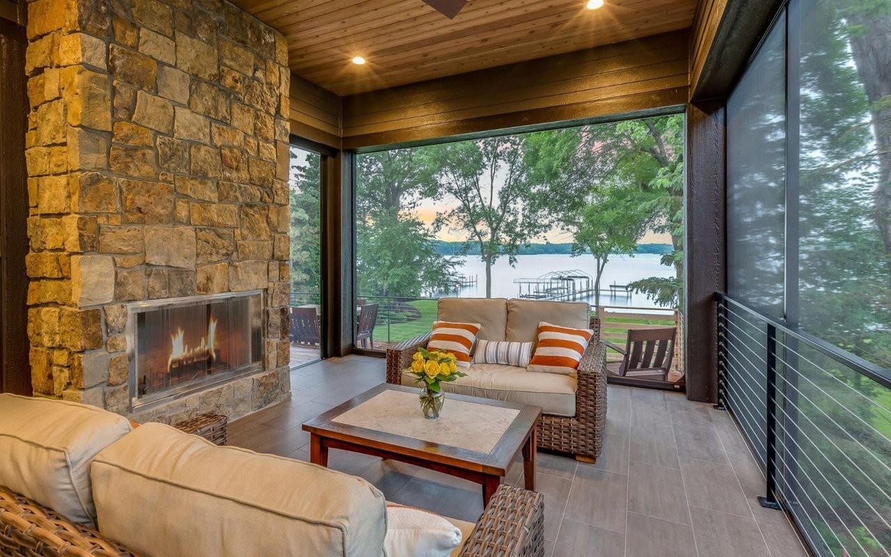 Orange County Housing Report: Cracks Appearing