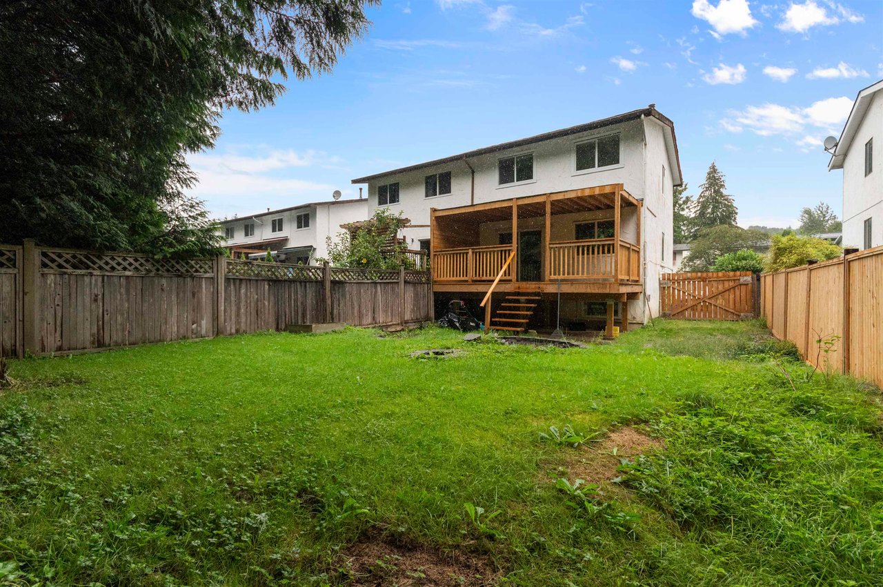32378 Grebe Cres