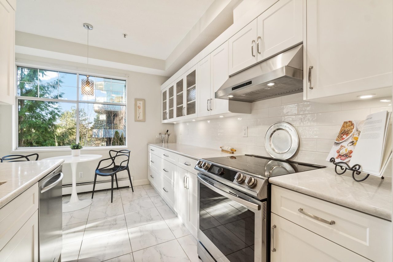 303-2210 W 40th Ave