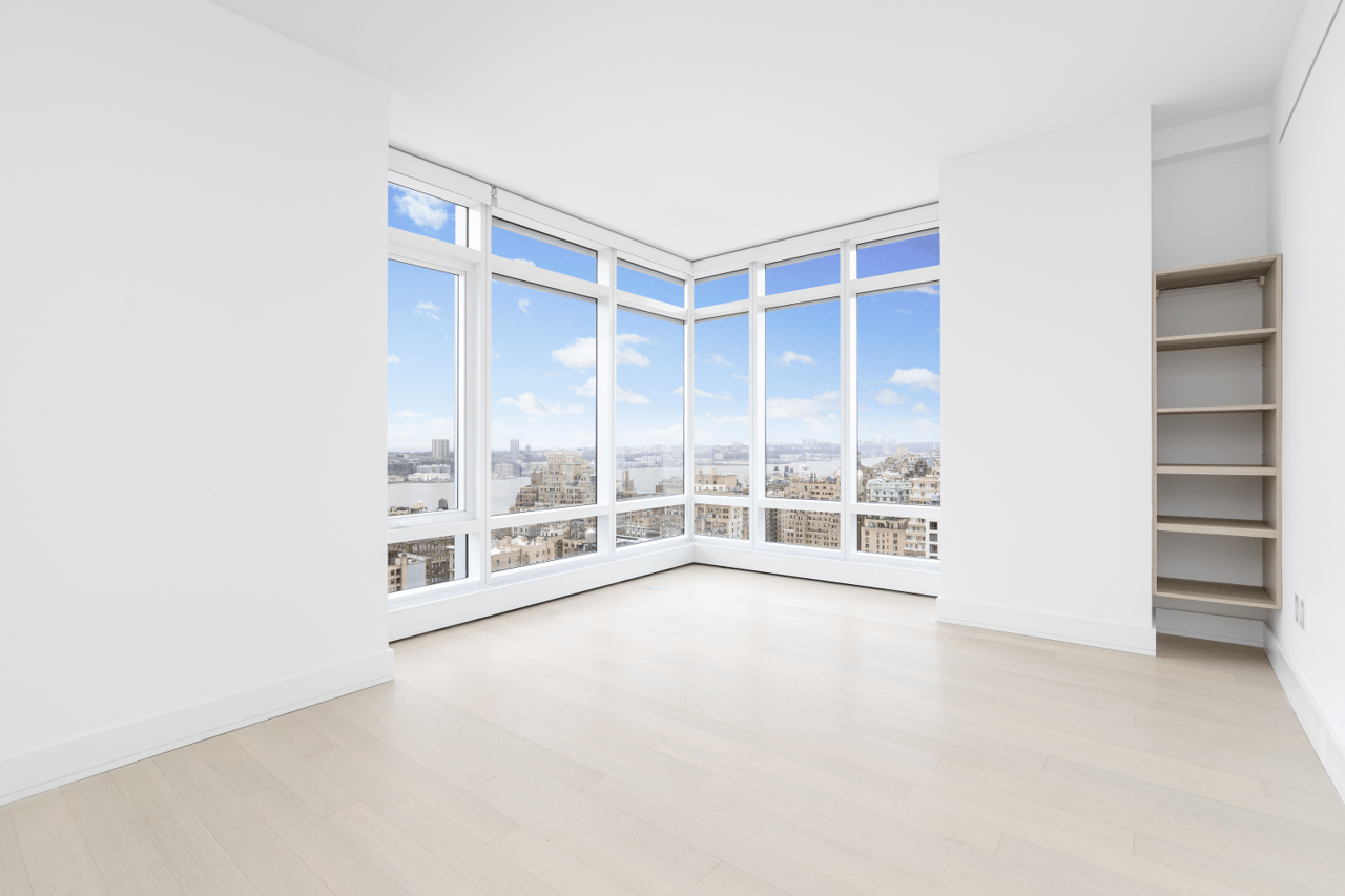 200 Amsterdam Avenue, Apt 25C