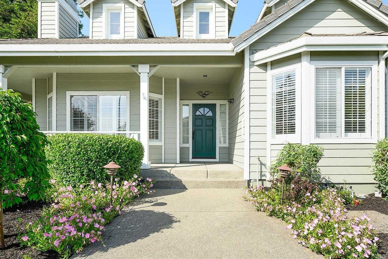 301 Bishop Cir