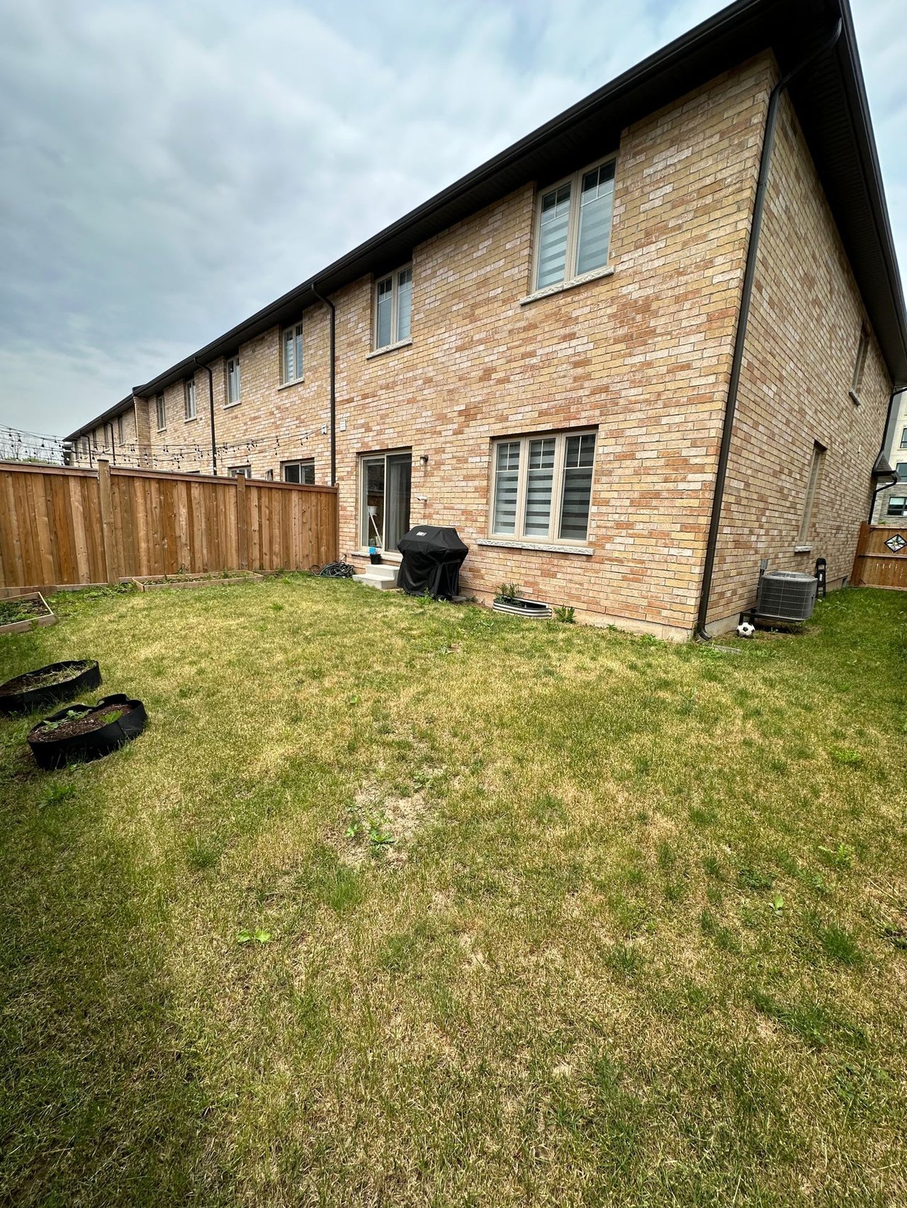 120 Shoreview Pl