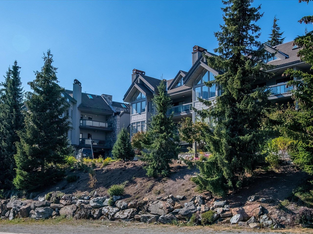 302-3212 Blueberry Dr
