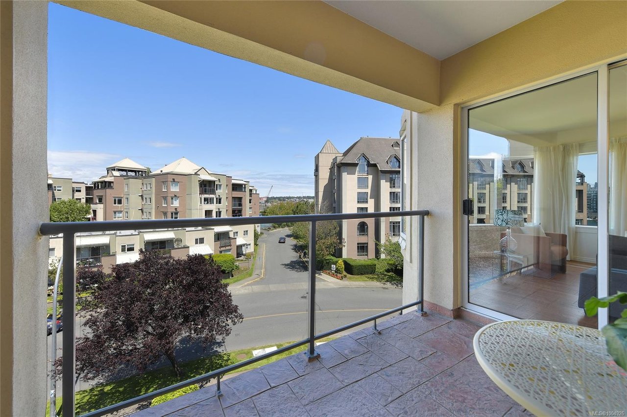 408-50 Songhees Rd