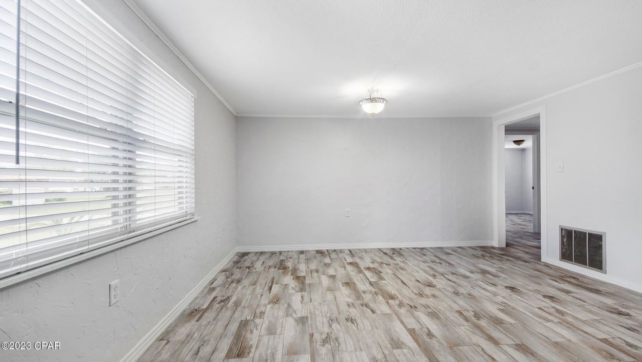 635 S GAY Avenue