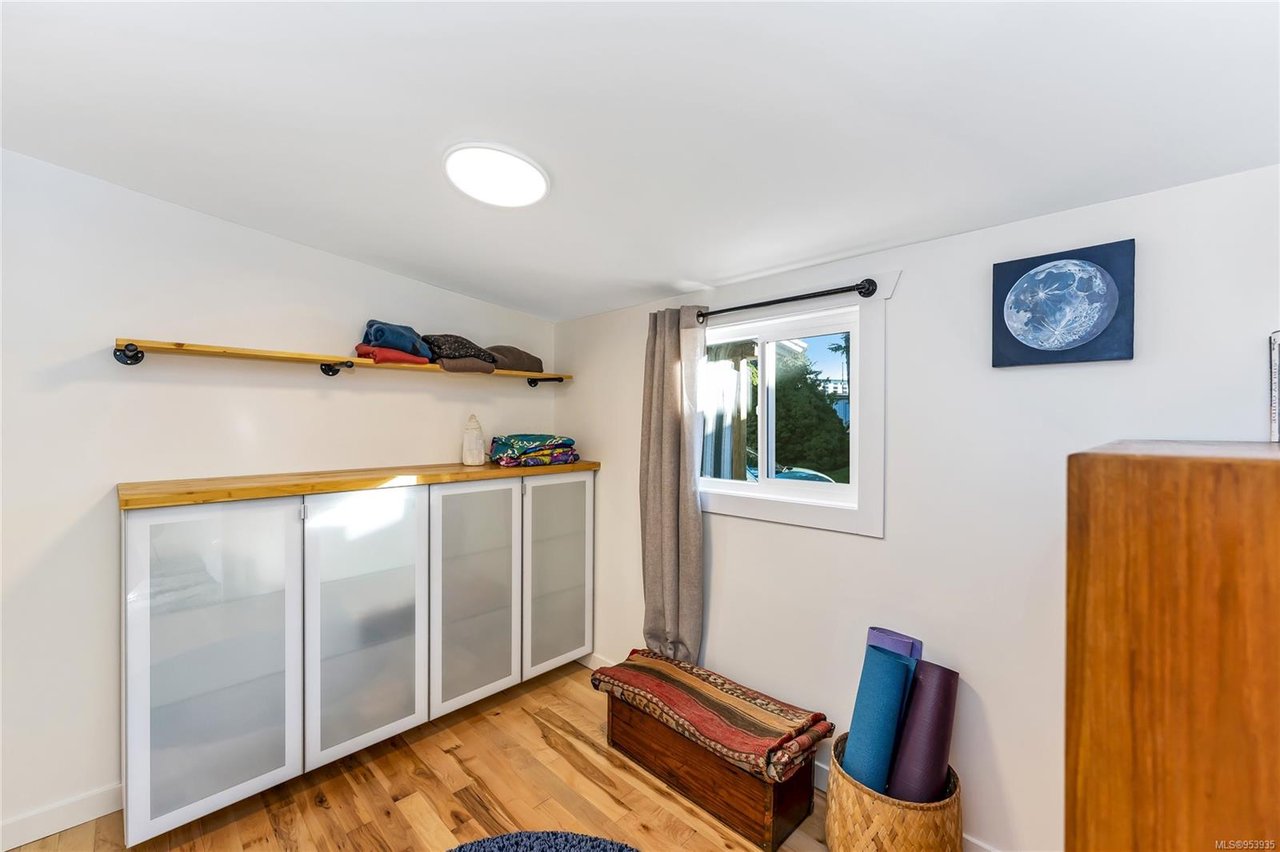 22-2807 Sooke Lake Rd
