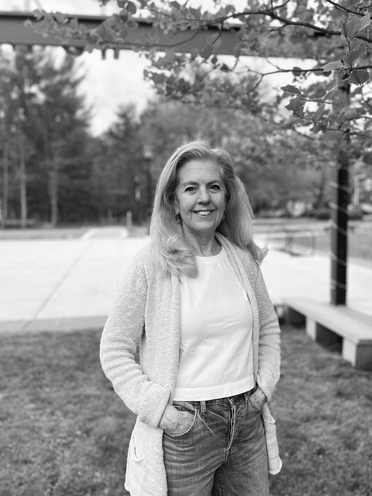 Beth Golde, real estate agent