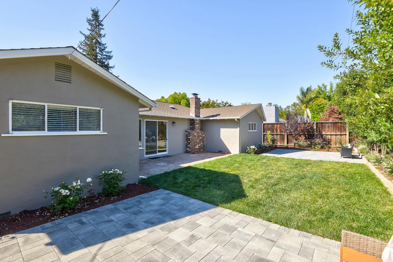 22160 Berkeley Court