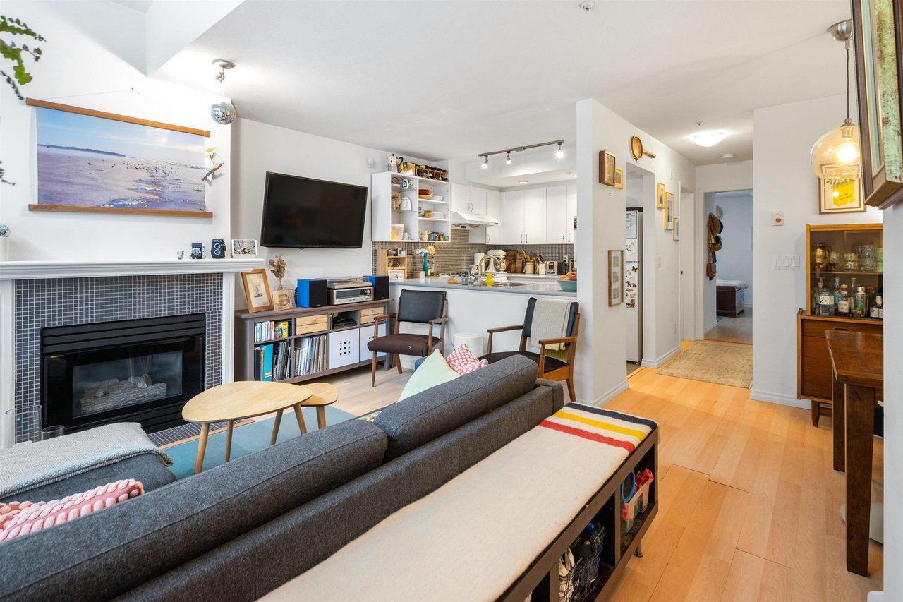 35-1385 W 7th Ave