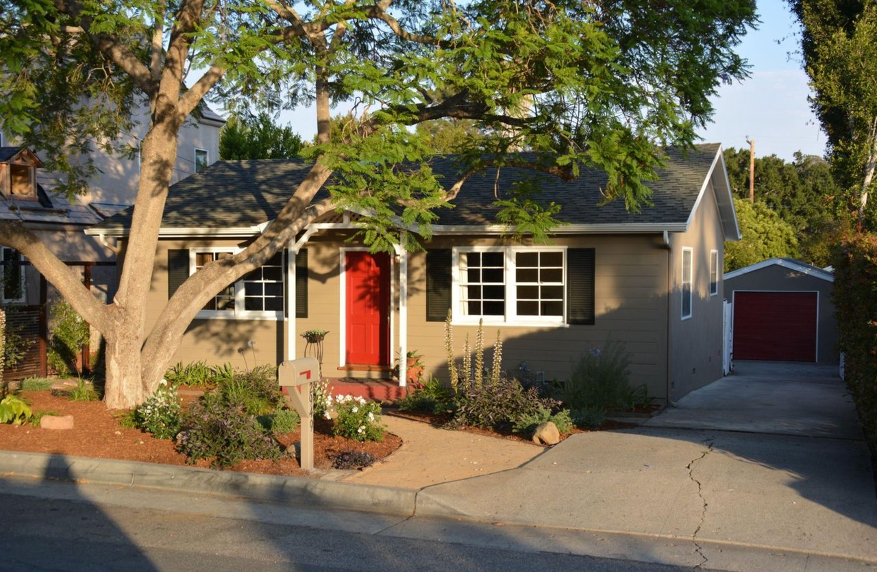 2949 VALENCIA DR