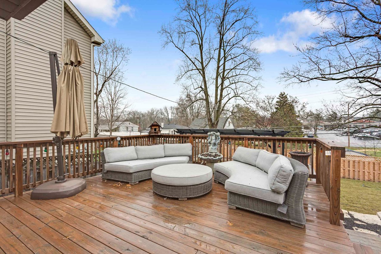 Chic Meets Functional in Des Peres