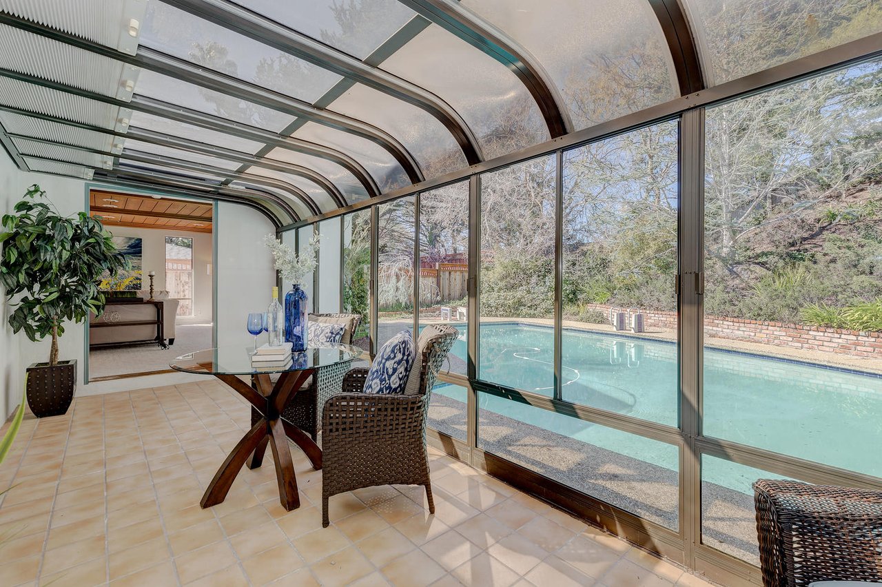 30 Mountain View Pl