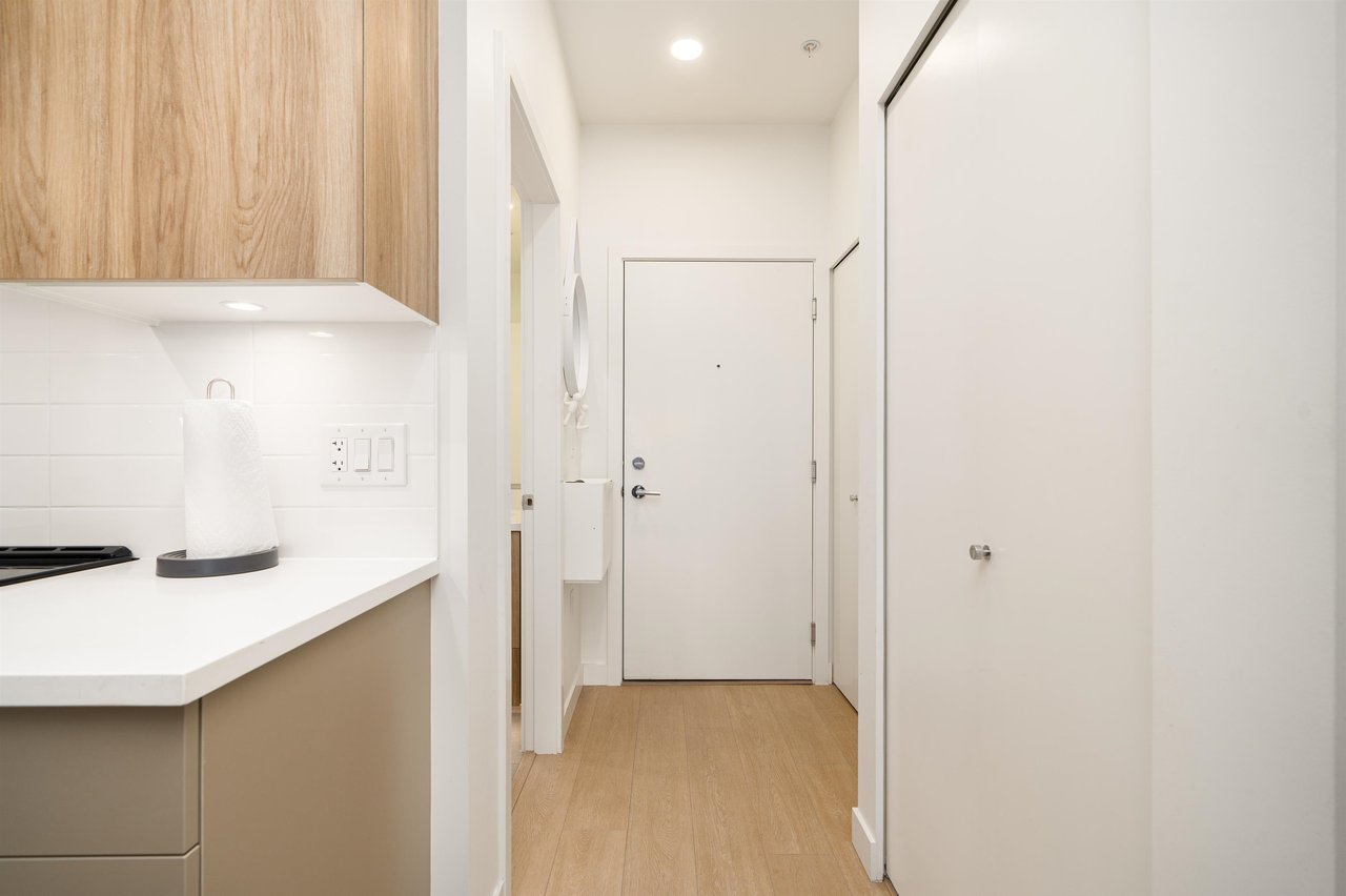 409-7588 16th St