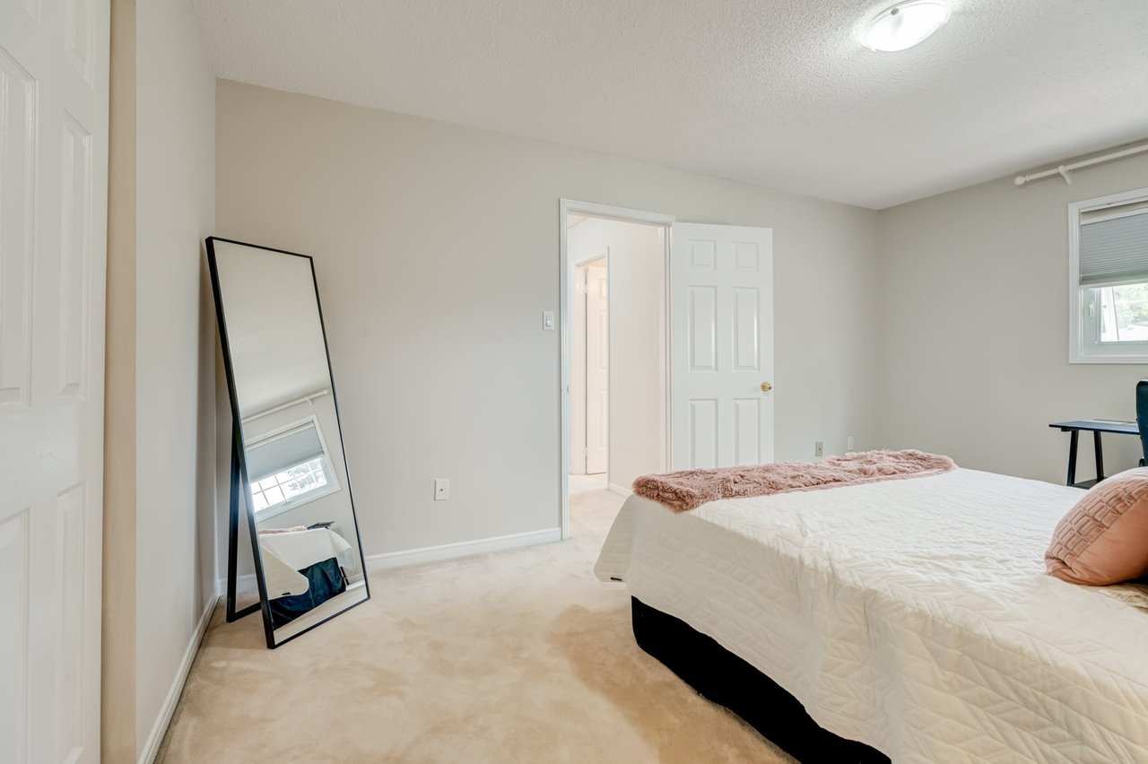 74 Penny Cres