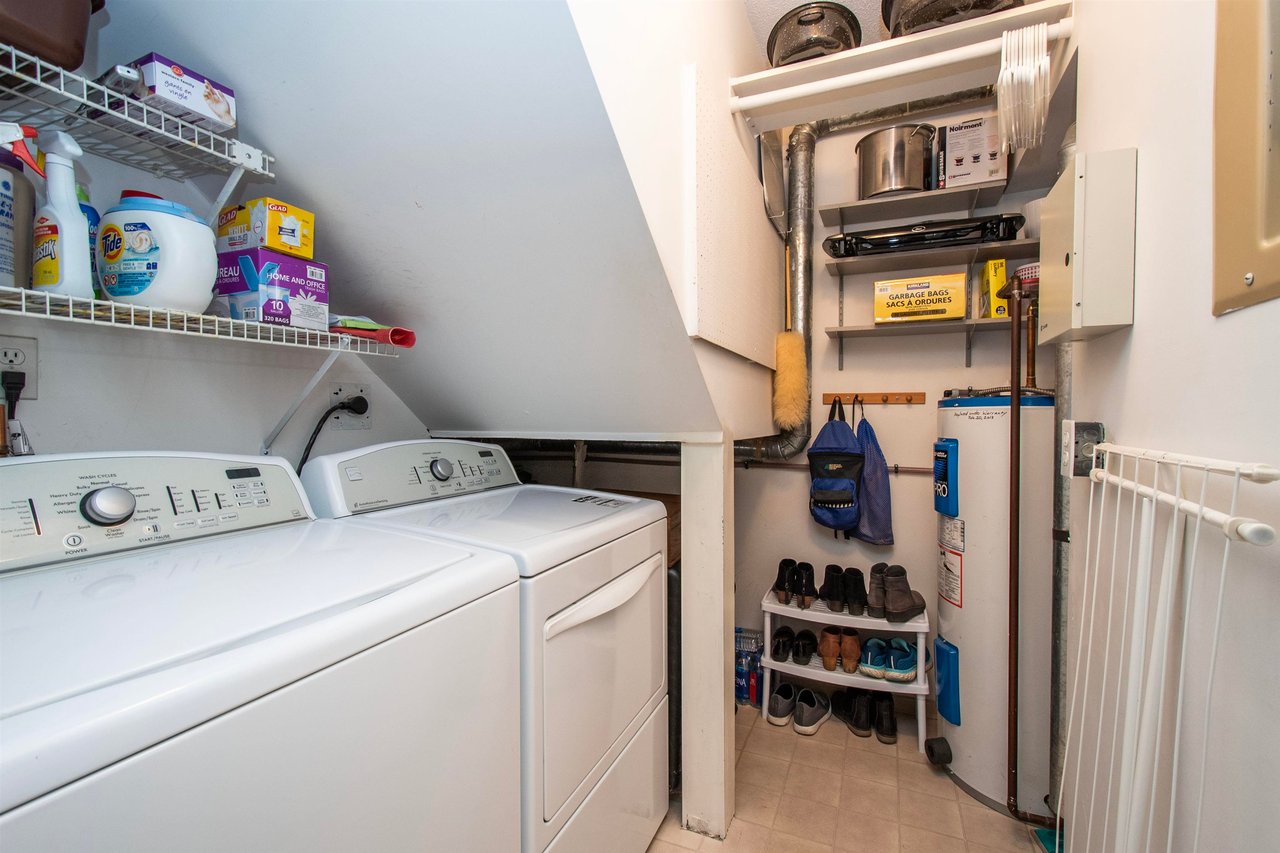2922 Mt Seymour Pkwy
