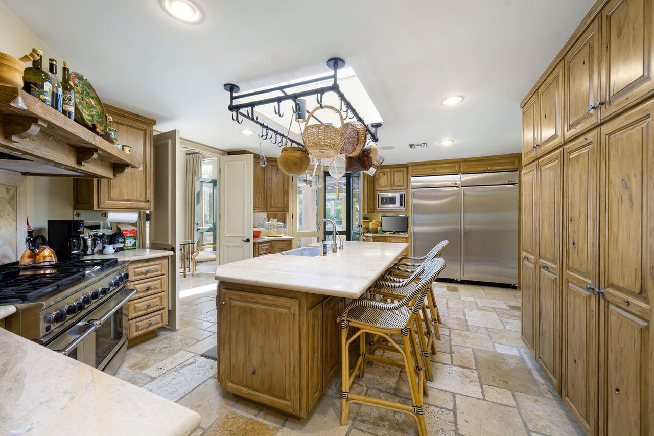 70983 Fairway Dr