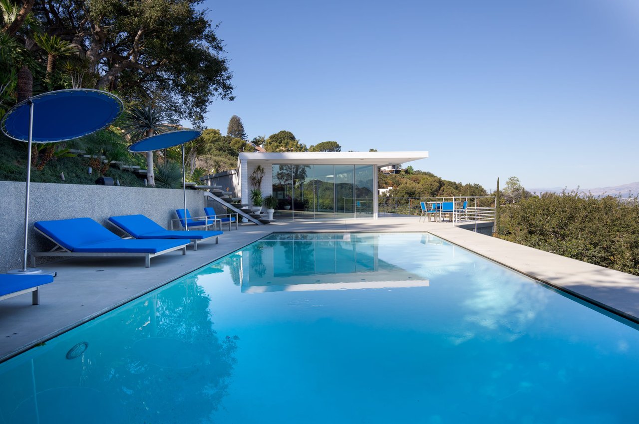 Contemporary Modern View Home
