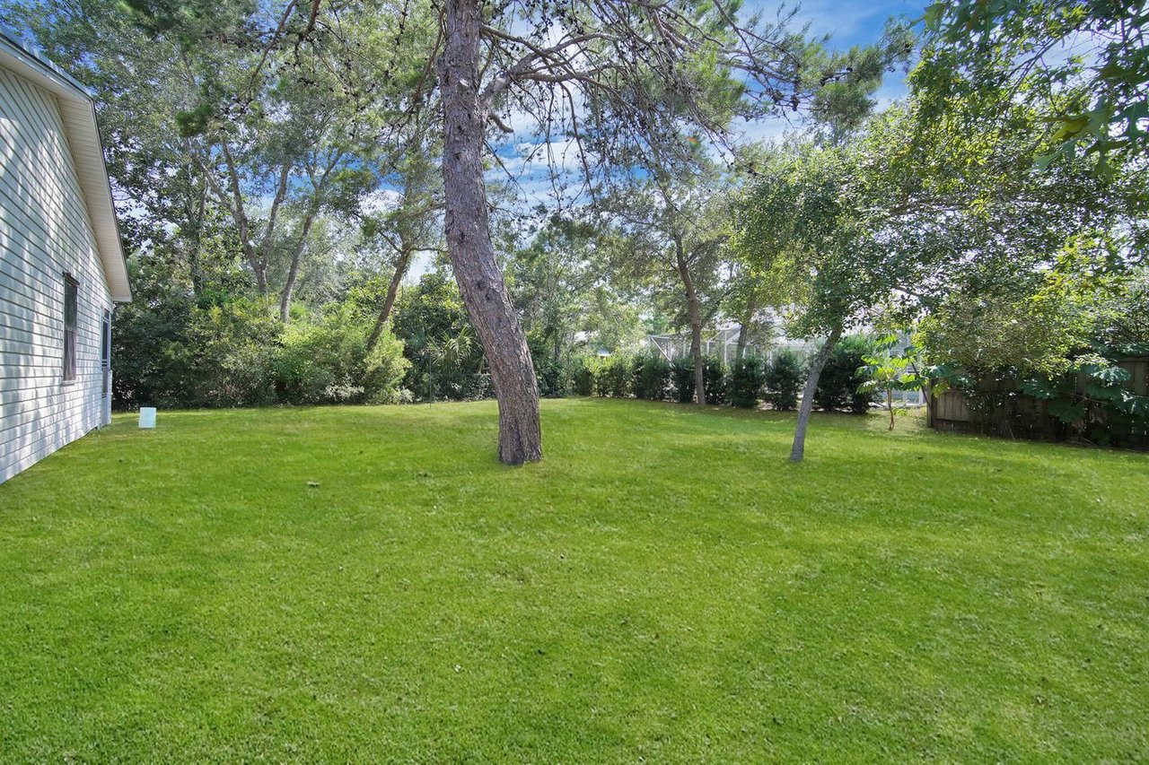 465 Seacrest Dr