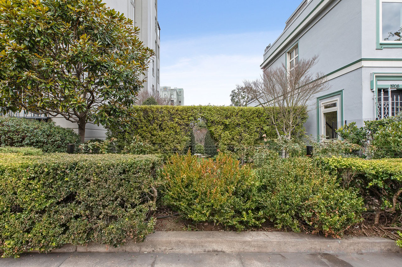 1940 Broadway #1E