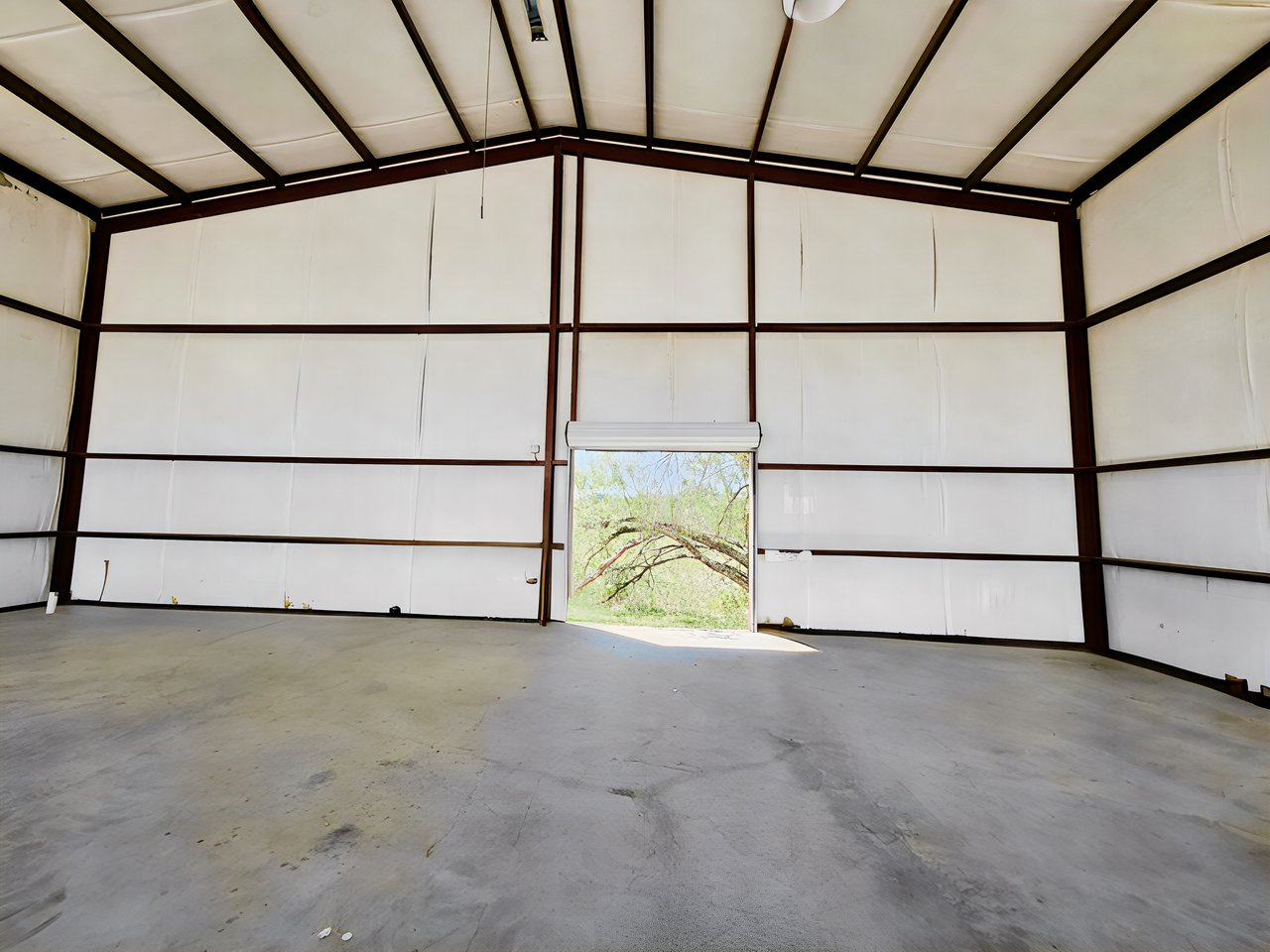 Spicewood Hanger