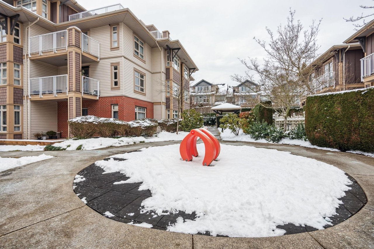 202-7339 Macpherson Avenue, Burnaby