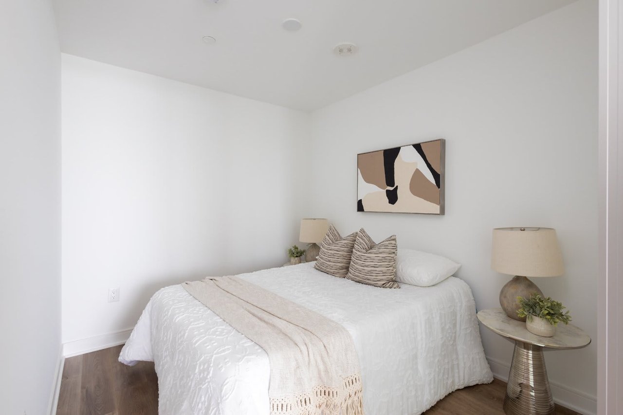 1508 – 86 Dundas St E