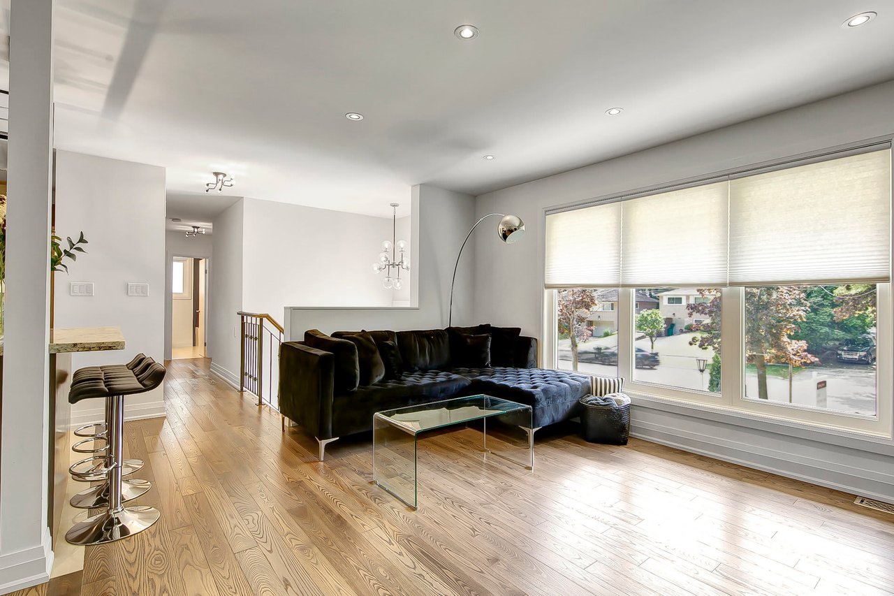 3177 The Credit Woodlands