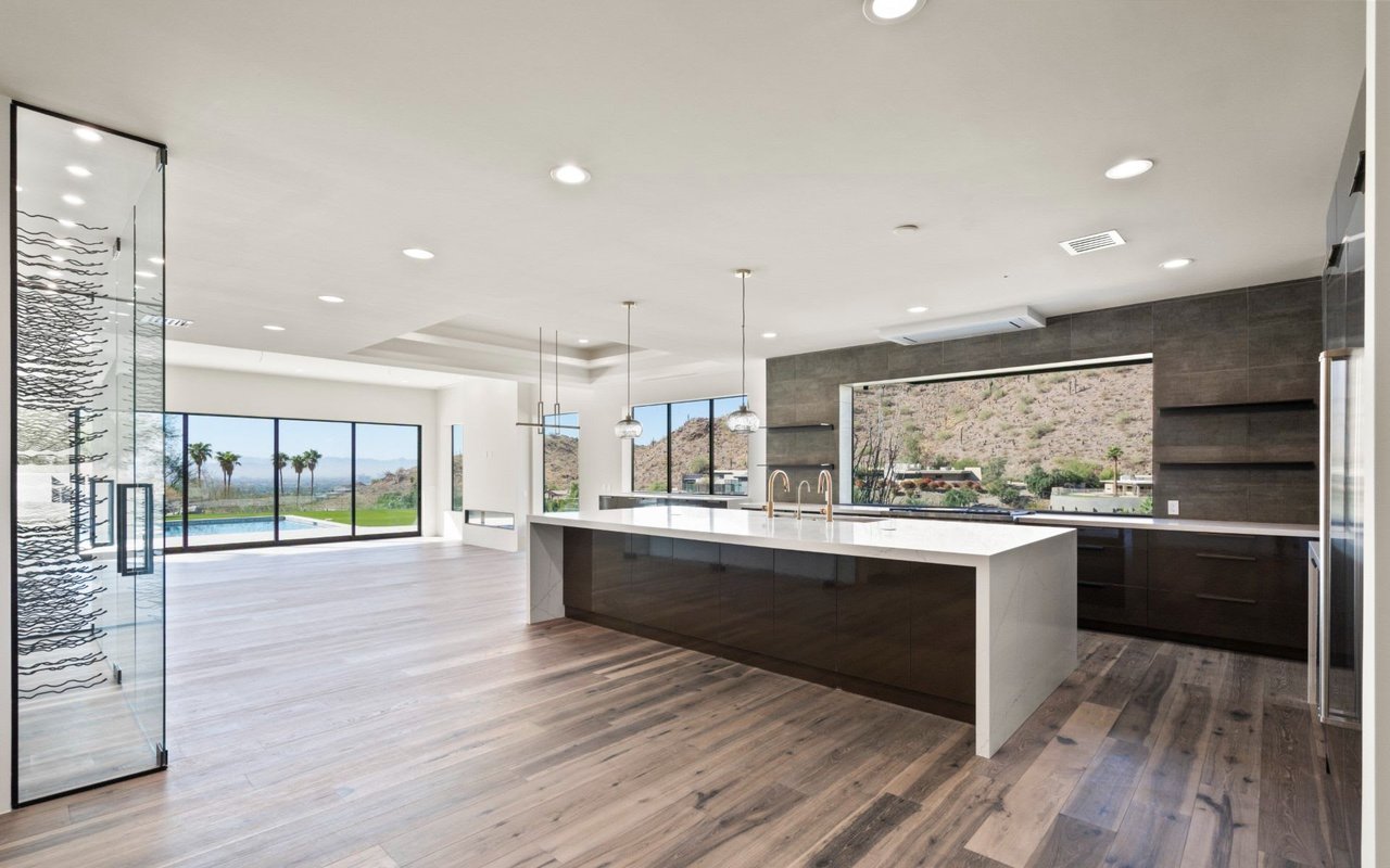 7043 N Longlook Road, Paradise Valley, AZ