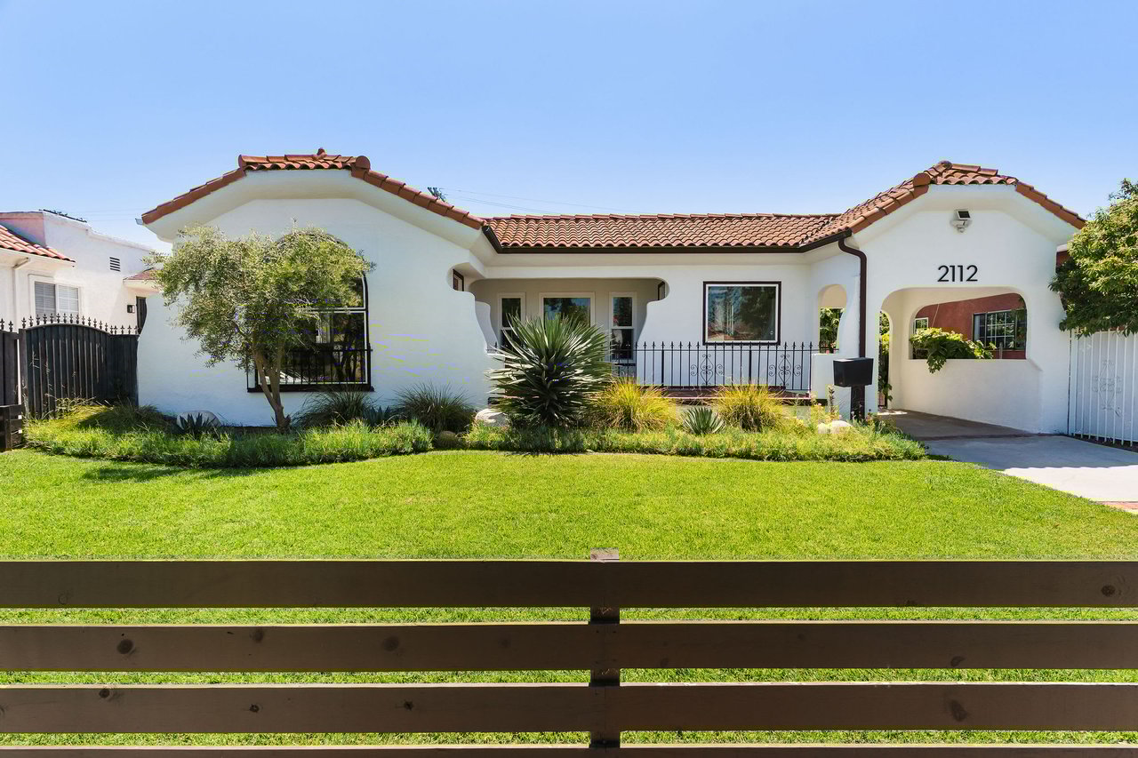 2112 S Mansfield Ave, Mid Los Angeles